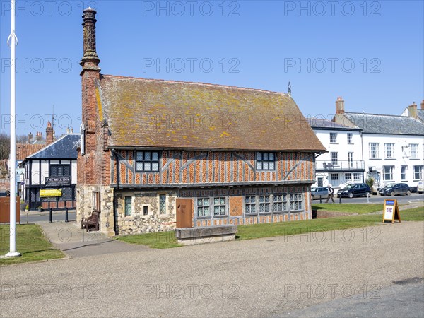 Historic Moot Hall building town guildhall, Aldeburgh, Suffolk, England, UK 16th century Tudor architecture