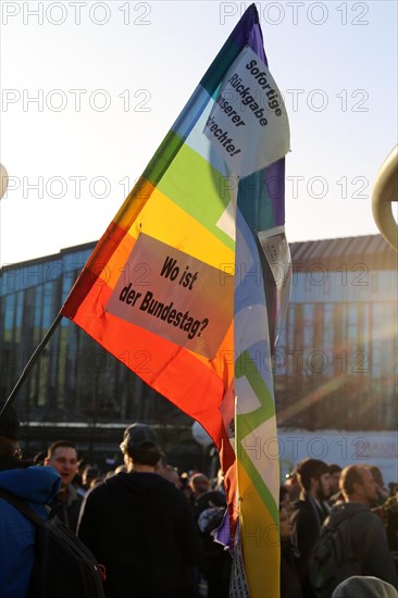 Large demonstration in Leipzig against the federal government's corona policy