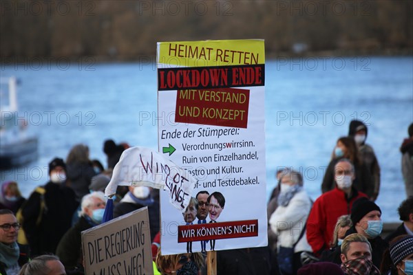 Mainz: A demonstration against the coronavirus measures took place under the slogan One year of lockdown policy - enough is enough . It was organised by private individuals. Demonstrations were held in all state capitals on this day