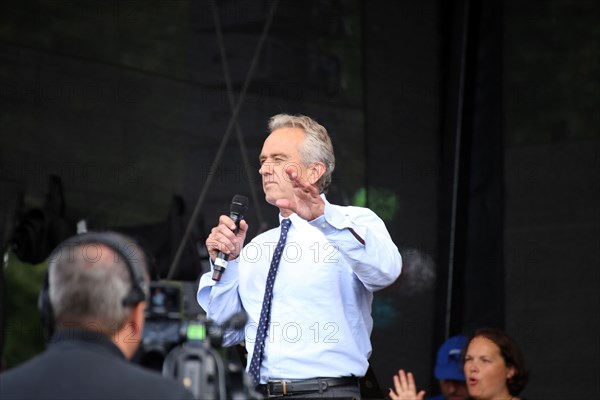 Major demonstration Berlin invites Europe - A celebration of peace and freedom Berlin 29 August 2020: Speech by Robert F. Kennedy Jr