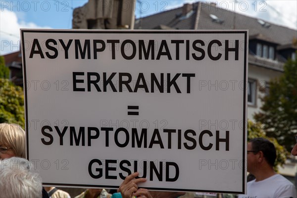 Lateral thinking demo in Darmstadt, Hesse: The demonstration was directed against the corona measures of the past two years as well as future restrictions such as the reintroduction of compulsory masks. There were also calls for a stop to arms deliveries to Ukraine