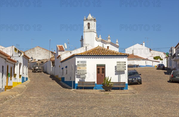 Rural settlement village cobbled streets, Entradas, near Castro Verde, Baixo Alentejo, Portugal, Southern Europe, Europe