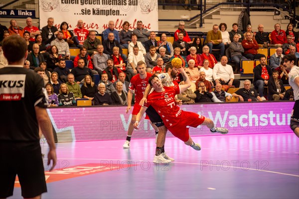 Match scene Eulen Ludwigshafen against HC Elbflorenz 2006 (2. Handballbundesliga, final score 31:29)