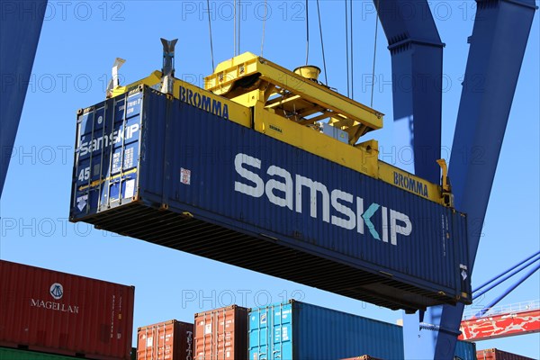 Close-up of a container being shipped (Mannheim, Baden-Wuerttemberg)