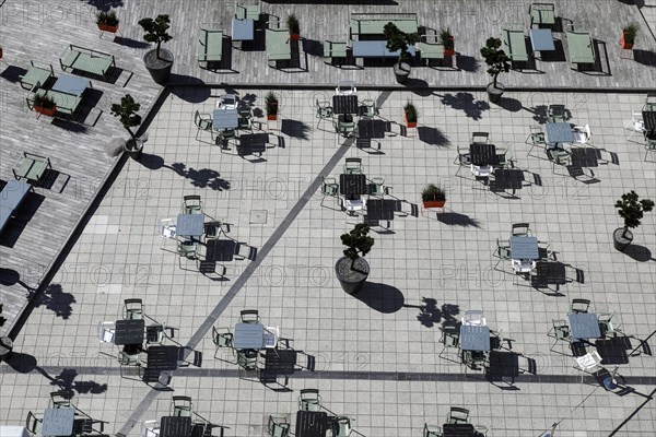 Unused chairs and tables in a cafe closed due to lockdown, Berlin, 27/04/2021