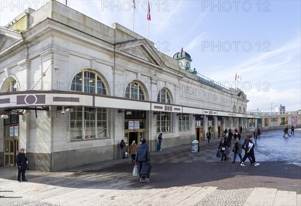 Great Western Railway station exterior, Cardiff, South Wales, UK 1930s frontage