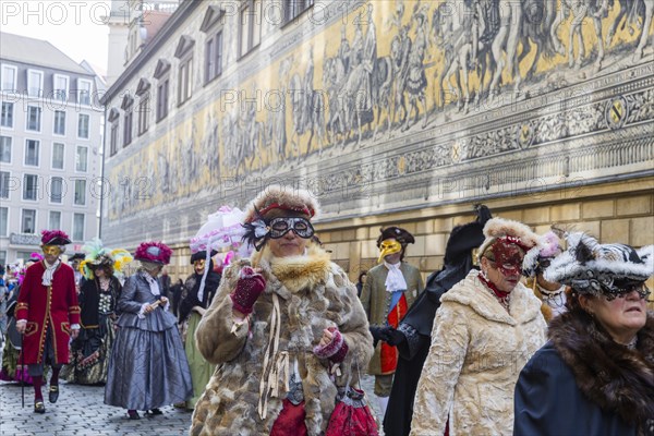 LUST & PASSION & JOY OF LIFE, for the joy of the masquerade, the Elbvenezian Carnival took place in Dresden on the weekend in front of Rose Monday. The highlight was the joint stroll through the historic centre with masks in robes in the style of the Elbe Venetian Carnival from the Neumarkt through the Altmarktgalerie, the Schlossstrasse, through the Stallhof, along the Fuerstenzug, onto the Bruehlsche Terrasse and into the Bruehlsche Garten, Dresden, Saxony, Germany, Europe