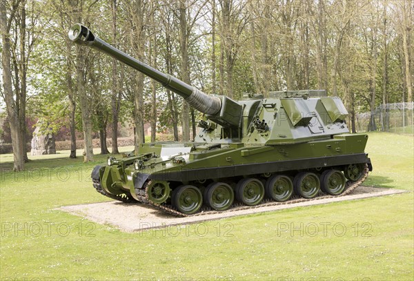 British AS-90 SP self propelled gunship tank, Royal Regiment of Artillery, Larkhill, Wiltshire, England, UK