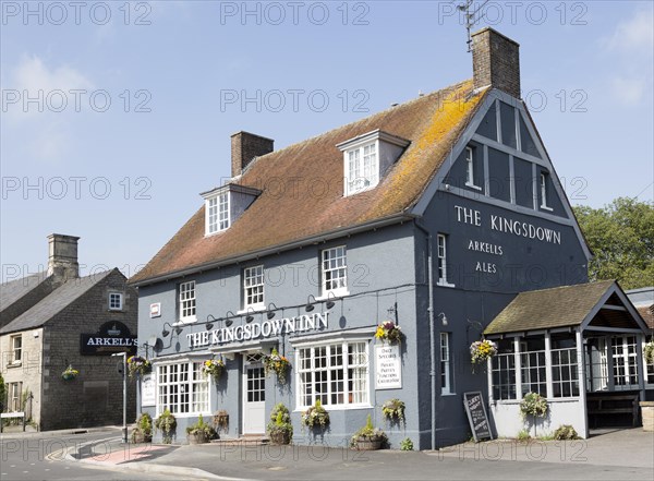 The Kingsdown Inn pub next to Arkell's brewery, Kingsdown, Swindon, Wiltshire, England, UK