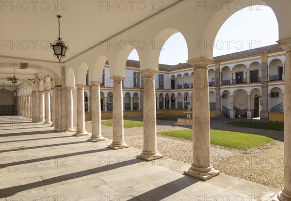 Cloisters collonade marble columns historic courtyard Evora University, Evora, Alto Alentejo, Portugal, Southern Europe, Europe