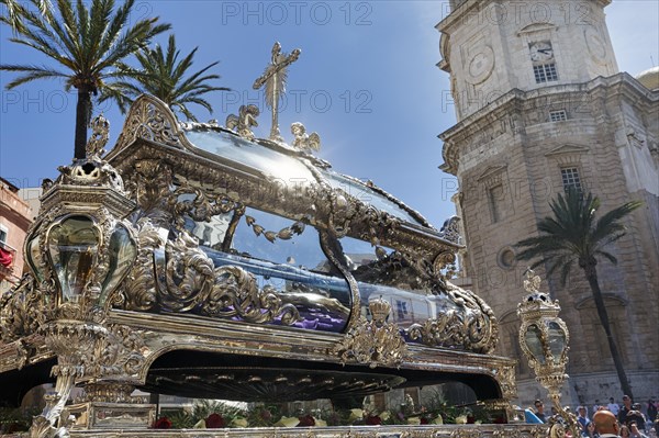 Semana Santa, procession, magnificent glass coffin, celebrations in Cadiz, Spain, Europe