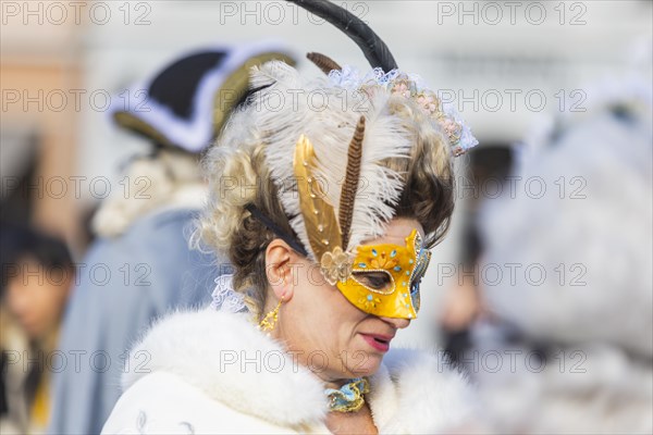 LUST & PASSION & JOY OF LIFE, for the joy of the masquerade, the Elbvenezian Carnival took place in Dresden on the weekend in front of Rose Monday. The highlight was the joint stroll through the historic centre with masks in robes in the style of the Elbe Venetian Carnival from the Neumarkt through the Altmarktgalerie, the Schlossstrasse, through the Stallhof, along the Fuerstenzug, onto the Bruehlsche Terrasse and into the Bruehlsche Garten, Dresden, Saxony, Germany, Europe