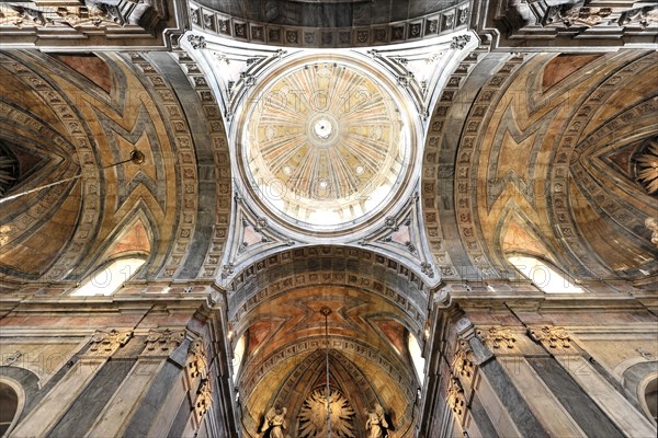 Interior view, Basilica da Estrela consecrated in 1790, burial place of Queen Maria I, Lisbon, Lisboa, Portugal, Europe