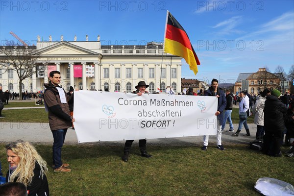 Large demonstration by critics of the corona measures in Kassel: Protests took place simultaneously in many countries under the motto World Wide Demonstration for Freedom, Peace and Human Rights