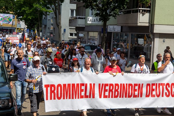 Demonstration in Landau, Palatinate: The demonstration was directed against the government's planned corona measures. There were also calls for peace negotiations instead of arms deliveries and effective measures to curb inflation