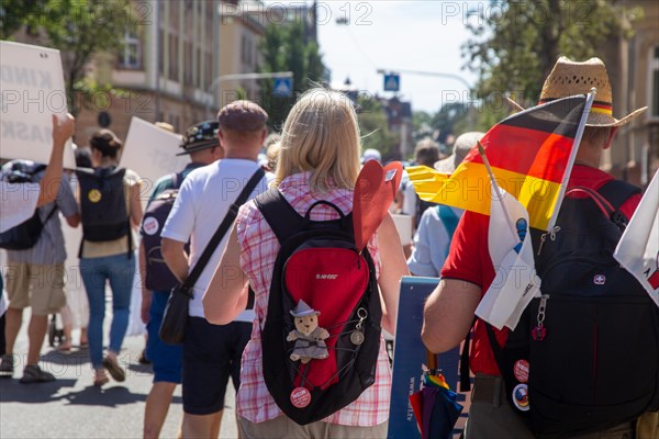 Demonstration in Landau, Palatinate: The demonstration was directed against the government's planned corona measures. There were also calls for peace negotiations instead of arms deliveries