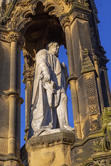 Statue monument of William Duncombe second baron Feversham 1798- 1867, Helmsley, North Yorkshire, England, UK
