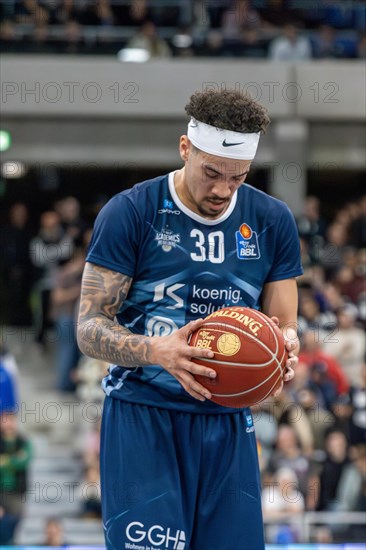 09.02.2024, easy Credit BBL, German Basketball League, Matchday 20) : MLP Academics Heidelberg against Basketball Lions Braunschweig (final score 76:94) . Free throw by Jeffrey Carroll (Heidelberg)