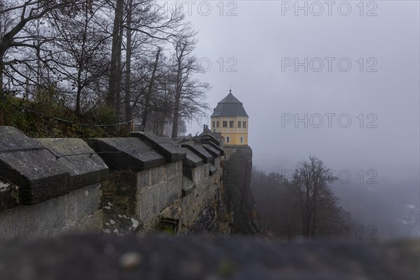 Winter atmosphere at the mountain fortress. Friedrichsburg (Christiansburg), Koenigstein, Saxony, Germany, Europe