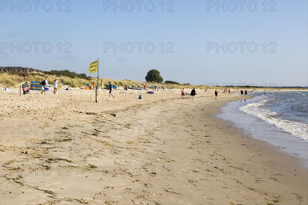 Early morning quiet at Knoll beach, Studland Bay, Swanage, Dorset, England, UK