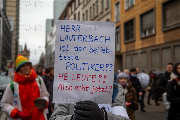 Frankfurt: Large demonstration against the corona measures. The organiser estimates the number of participants at 20, 000