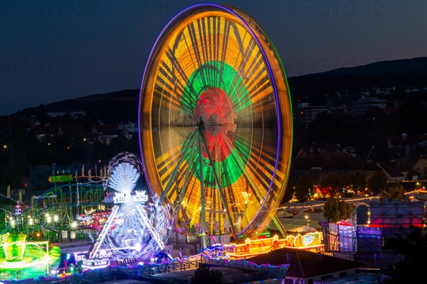 Night shot of the Bad Duerkheim sausage market 2023 The Bad Duerkheim sausage market takes place every year in September and is considered the largest wine festival in the world