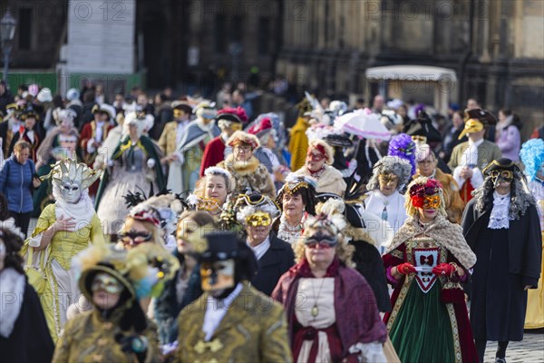 LUST & PASSION & JOY OF LIFE, for the joy of the masquerade, the Elbvenezian Carnival took place in Dresden on the weekend in front of Rose Monday. The highlight was the joint stroll through the historic centre with masks in robes in the style of the Elbe Venetian Carnival from the Neumarkt through the Altmarktgalerie, the Schlossstrasse, through the Stallhof, along the Fuerstenzug, onto the Bruehlsche Terrasse and into the Bruehlsche Garten, Dresden, Saxony, Germany, Europe