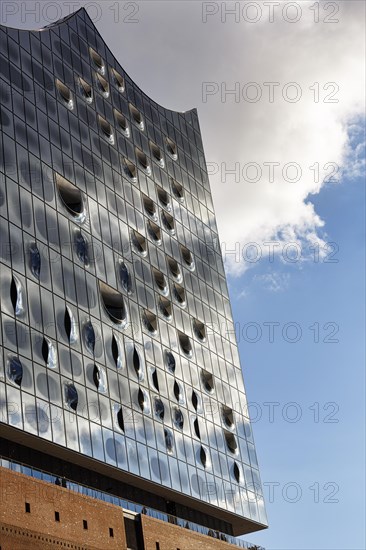 Glass facade of the Elbe Philharmonic Hall, detail, HafenCity in Hamburg harbour, Hamburg, Germany, Europe