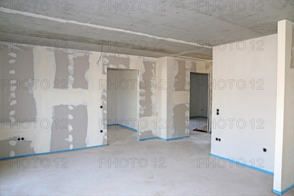 Dry construction, dry lining