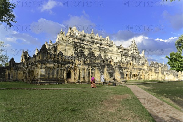 Mahamuni Pagoda, Mandalay, Burma, Burma, Myanmar, Asia