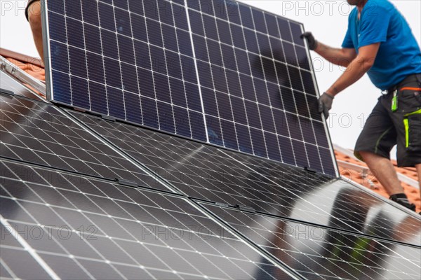 Installation of a photovoltaic system on a detached house