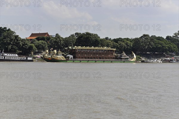 River boat on the Irrawaddy, Irrawaddy, Myanmar, Asia