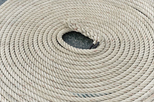 Rope, boat trip on the Irrawaddy, Irrawaddy, Myanmar, Asia