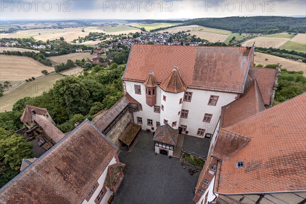 Rondel and battlements of the Zwinger, Zinzendorfbau, Palas with stair tower, new bower, inner courtyard, Ronneburg Castle, medieval knight's castle, Ronneburg, view from the keep, Ronneburger Huegelland, Main-Kinzig-Kreis, Hesse, Germany, Europe