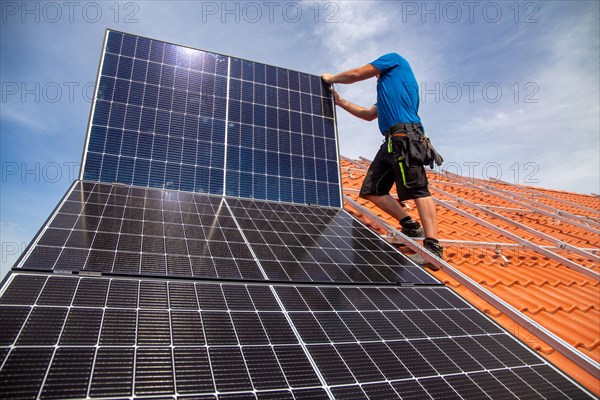 Installation of a photovoltaic system on a detached house