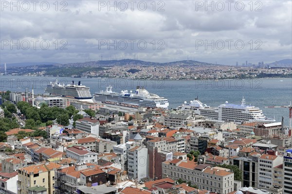 View of the cruise ship harbour from the Galata Tower, Istanbul Modern, Istanbul, European part, Turkey, Asia