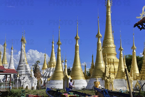 Golden stupas in the Shwe Indein Pagoda, Inle Lake, Khan State, Myanmar, Asia
