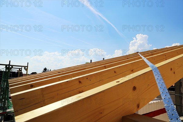 Roof work on a new residential building