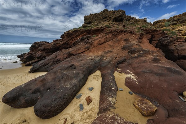 Rocky beach landscape, rocks, sea, Atlantic coast, rocky coast, rock formation, natural landscape, red, beach, Atlantic, ocean, travel, nature, geology, geological history, Southern Europe, Carrapateira, Algarve, Portugal, Europe