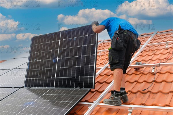 Installation of a photovoltaic system on a detached house