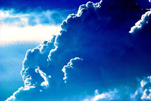 Thunderstorm cloud (Cumulonimbus)