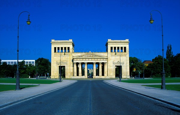 Propylaeen am Koenigsplatz, Munich, Bavaria, Germany, Europe