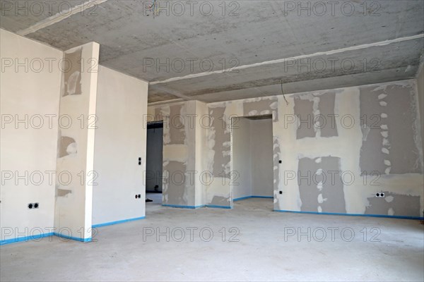 Dry construction, dry lining