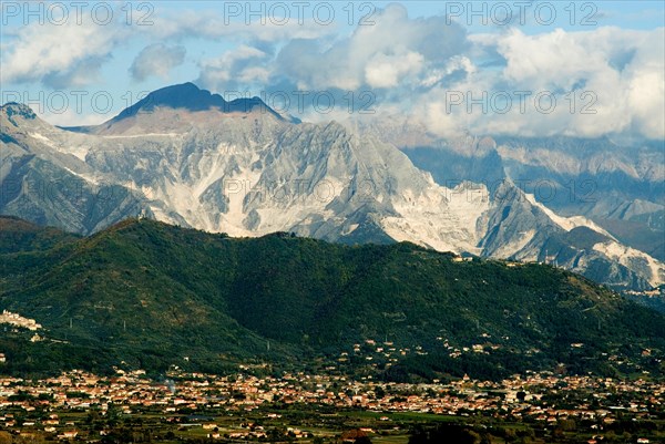 Marble stone pits of Carrara in the mountain range of the Alpi Apuane, Tuscany, Italy, Europe