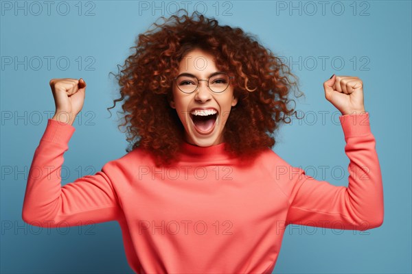 Young woman with glasses cheering. KI generiert, generiert AI generated
