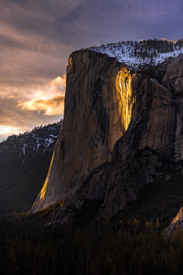 Sunset, Yosemite Firefall, nature, phenomenon, flowing fire, lava, natural phenomenon, waterfall, February, 2024, Horsetail Fall, El Capitan, Yosemite, California, USA, North America