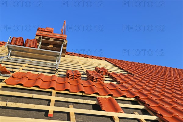 Roofing work, re-roofing of a tiled roof (Mutterstadt, Rhineland-Palatinate)