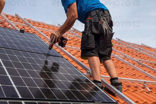 Installation of a photovoltaic system on a detached house