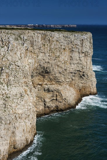 Cabo St. Vincente, surf, rocky coast, cliffs, Atlantic, Atlantic coast, coastal landscape, sea, ocean, coast, travel, holiday, tourism, landscape, Southern Europe, Sagres, Algarve, Portugal, Europe