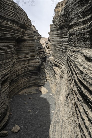 Volcanic fissure, Las Grietas, Lanzarote, Canary Islands, Spain, Europe